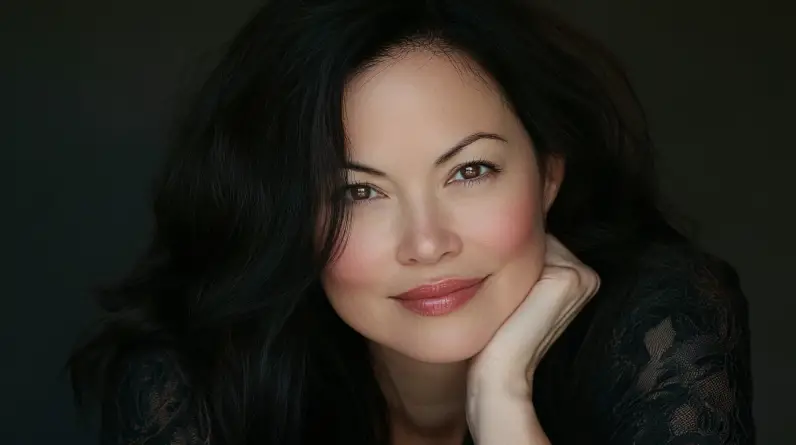 Shannon Lee portrait representation